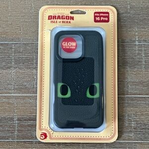 Epic Universe How to Train Your Dragon iPhone 16 Pro Case Toothless Glow Eyes